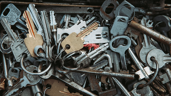 different types and sizes of keys 